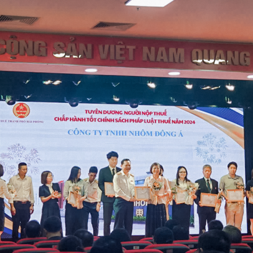 NHÔM ĐÔNG Á VINH DỰ NHẬN BẰNG KHEN 