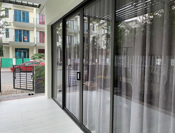 nhôm hệ luà 93