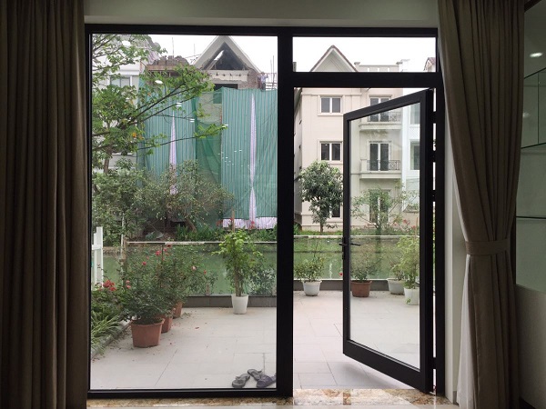 Cửa nhôm hệ 1 cánh